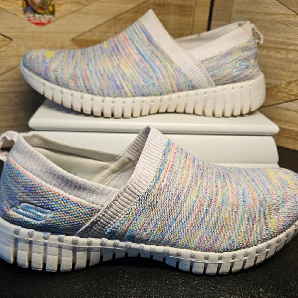 Skechers Slip On Walking Shoes Women 10 White Multi GoWalk Eccentric 124063 #669